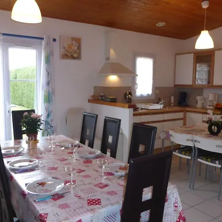 Maison Plain-pied Avec Jardin Clos, 6 Personnes, Proche Et Centre, Parking, 3 - Fr-1-224-787 * Givrand
